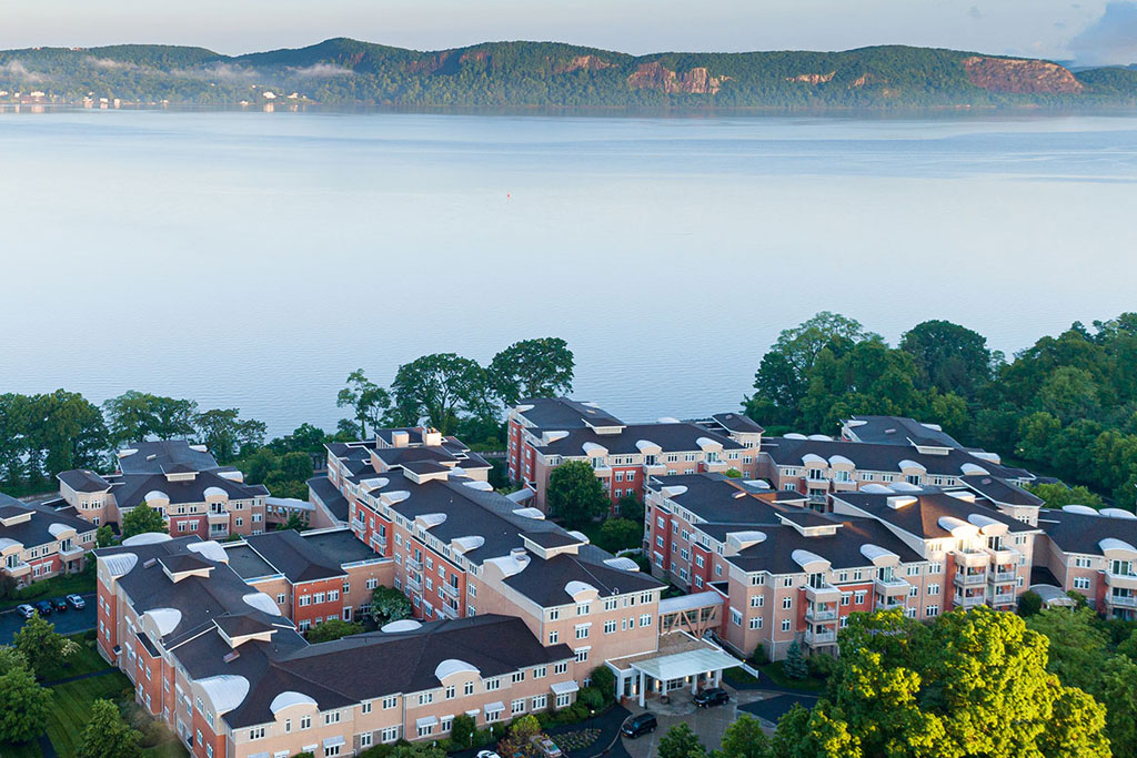 aerial view of Kendal on Hudson with Hudson River